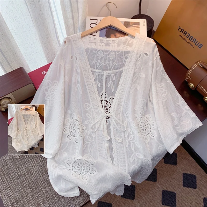 

Художественная однотонная полая вышивка, свободная тонкая летняя женская повседневная верхняя одежда с v-образным вырезом и поясом, большие размеры, топ