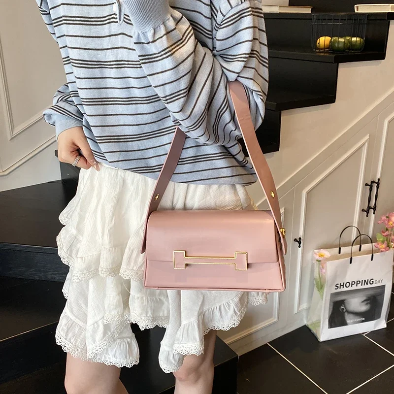 

High-Quality Women's Leather Shoulder Bag Designer Crossbody Handbag Stylish Tote Purse Elegant Ladies Messenger Luxury