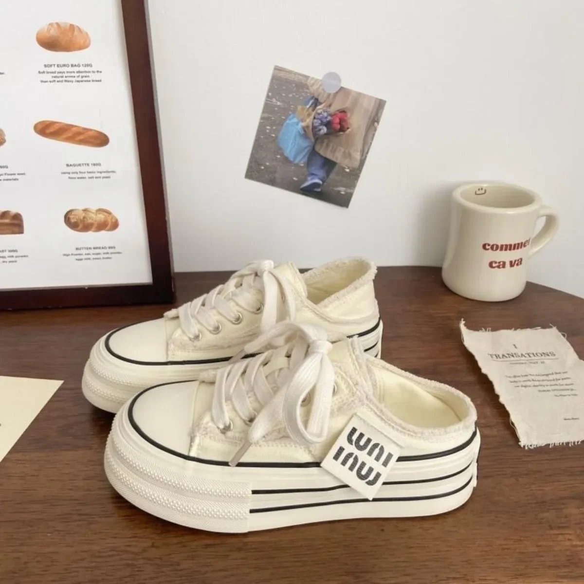 أحذية رياضية نسائية ذات اتجاهين شرابة أحذية ذات نعل سميك نعل ناعم قابلة للتنفس أحذية غير رسمية مناسبة للارتداء اليومي طوال الموسم