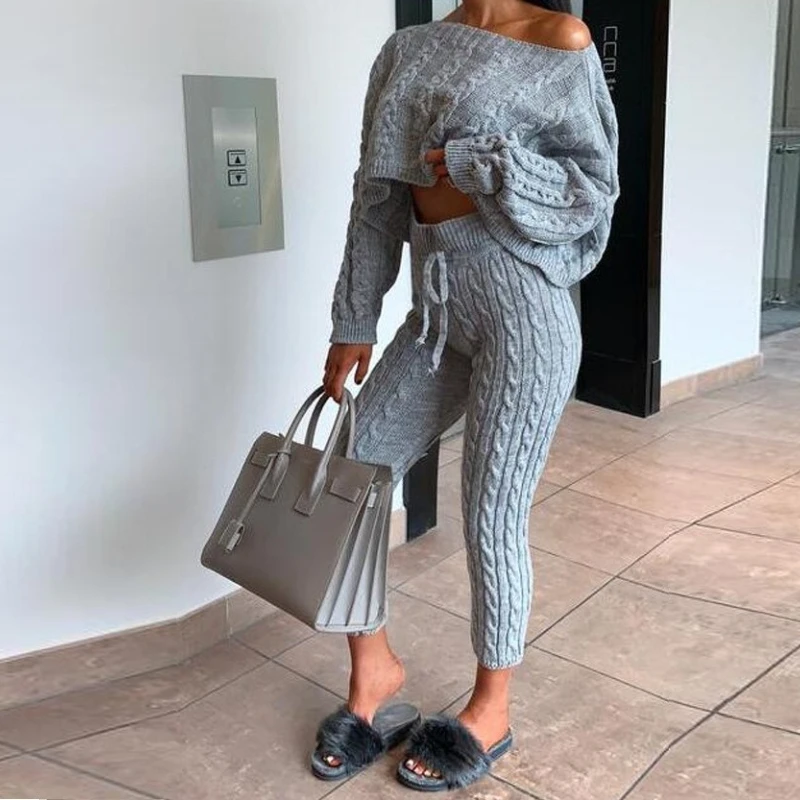 

Fall/winter 2025 Women's Sweater with Twist Trousers Women's Suit