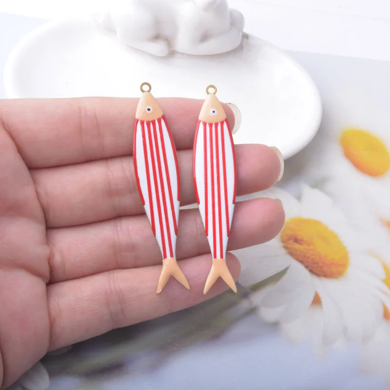 2 Stücke Meereslebewesen Langer Fisch Bunter Anhänger Kupfer Beidseitig Emailliert Große Fisch-Charms DIY Schmuckzubehör – Detail 4
