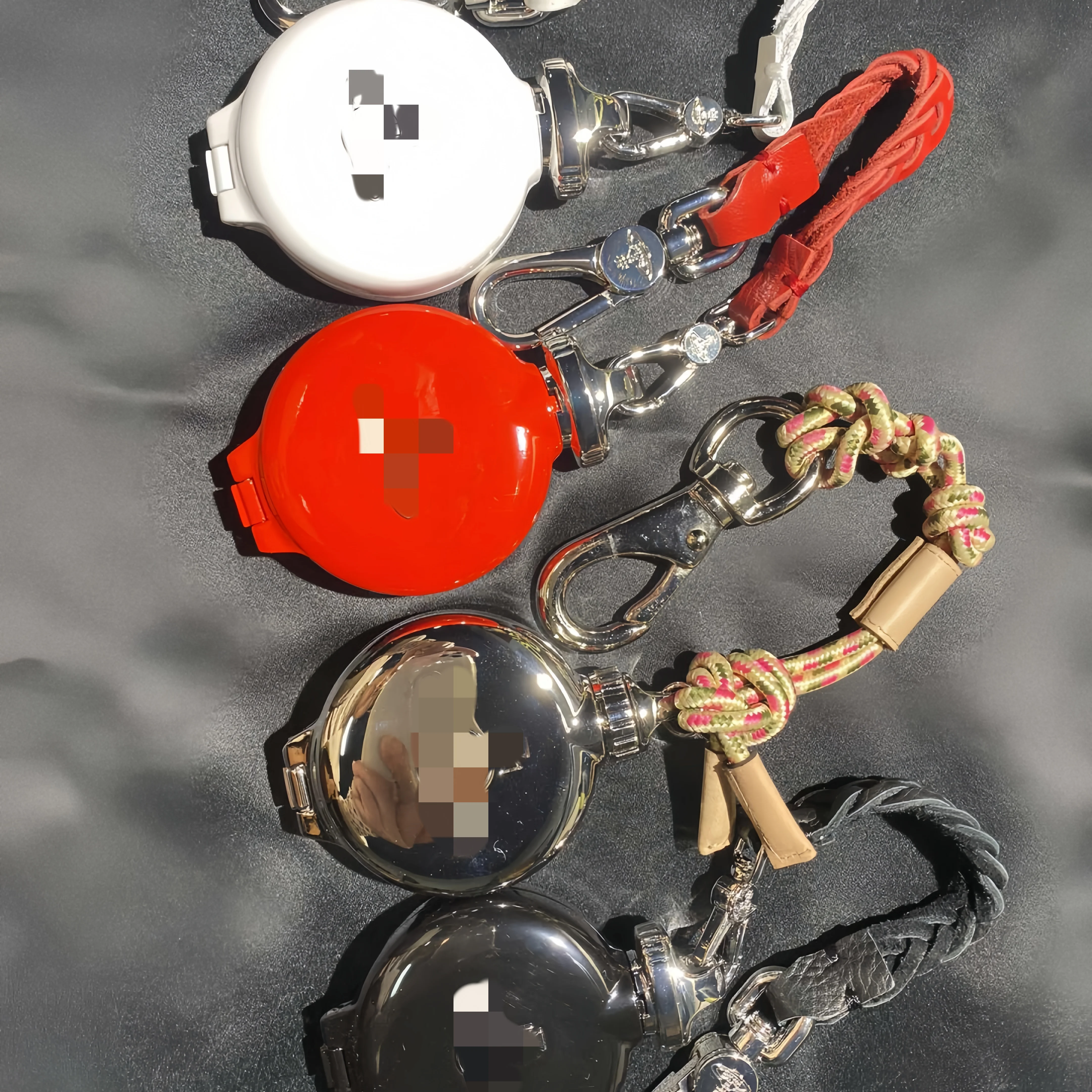 ใหม่โลหะผสมที่เขี่ยบุหรี่โลหะแบบพกพาคุณภาพสูงออกแบบส่วนบุคคลกางเกงเอวจี้ตกแต่งผู้หญิงของขวัญ High-end