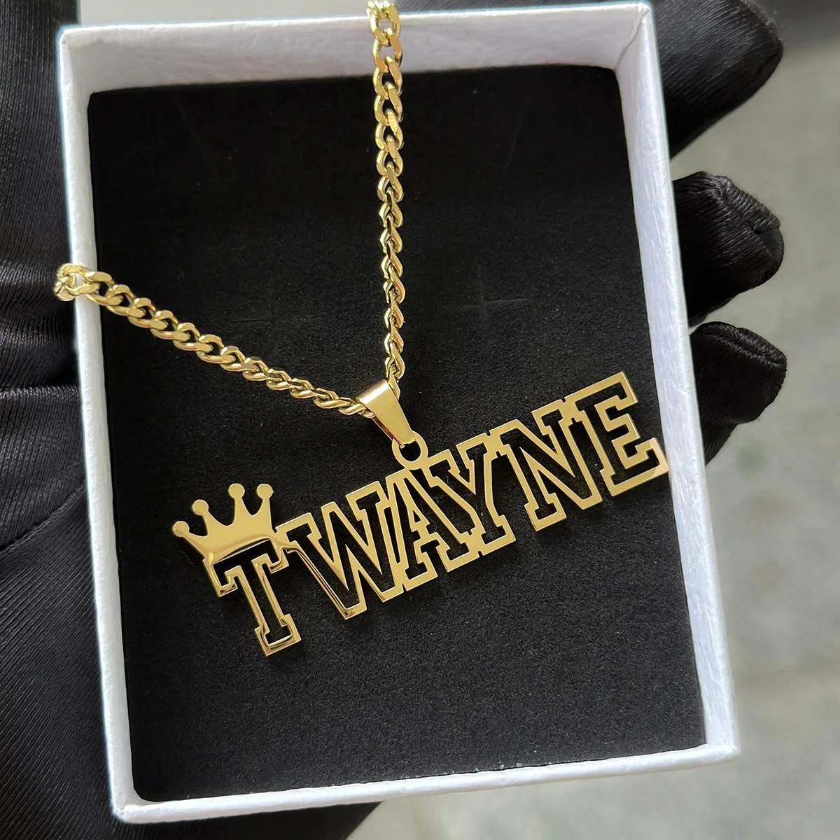 

Custom Crown Name Personalized Hollow Letter Necklace for Men Women Punk Cuban Chain Stainless Steel Necklaces Hip Hop Jewelry