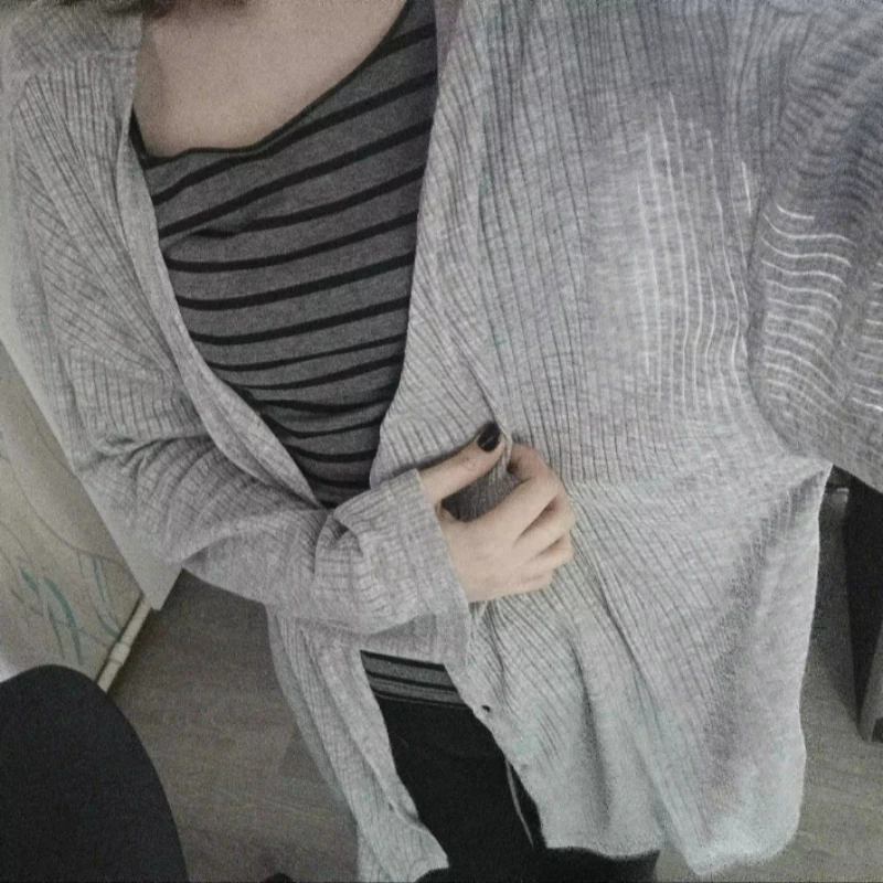 

Women's Lightweight V-Neck Long Sleeve Cardigan Top, Sun Protection Spring Summer Autumn Jacket for Casual Daily Outwear