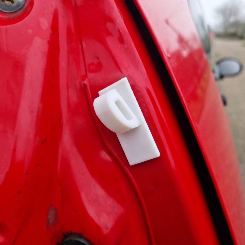 For Peugeot 107 Citroen C1 1pair Car Rear Light Staple Clip Left Right Sides 634746 6545G9 Brand New Car Accessories