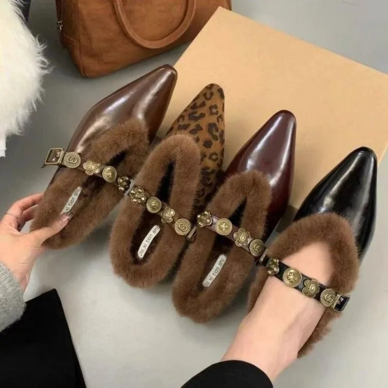 Marca de designer francês leopardo pele chinelos sapatos femininos outono e inverno novos chinelos de algodão caxemira pantuflas mujer