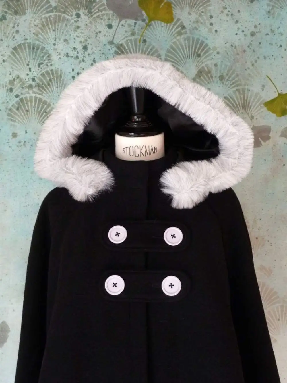 New autumn and winter retro dark sweet cool style double breasted fur collar hooded cape cloak jacket niche trend Lolita outfit