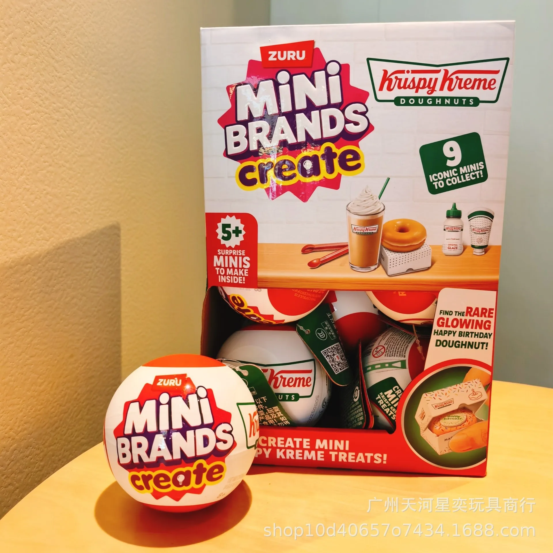 Nuevo Set de Juego de Imitación Zuru Mini Brands Create Krispy Kreme Doughnut con 9 Minis Coleccionables Icónicos, Bola Sorpresa, Regalo Familiar