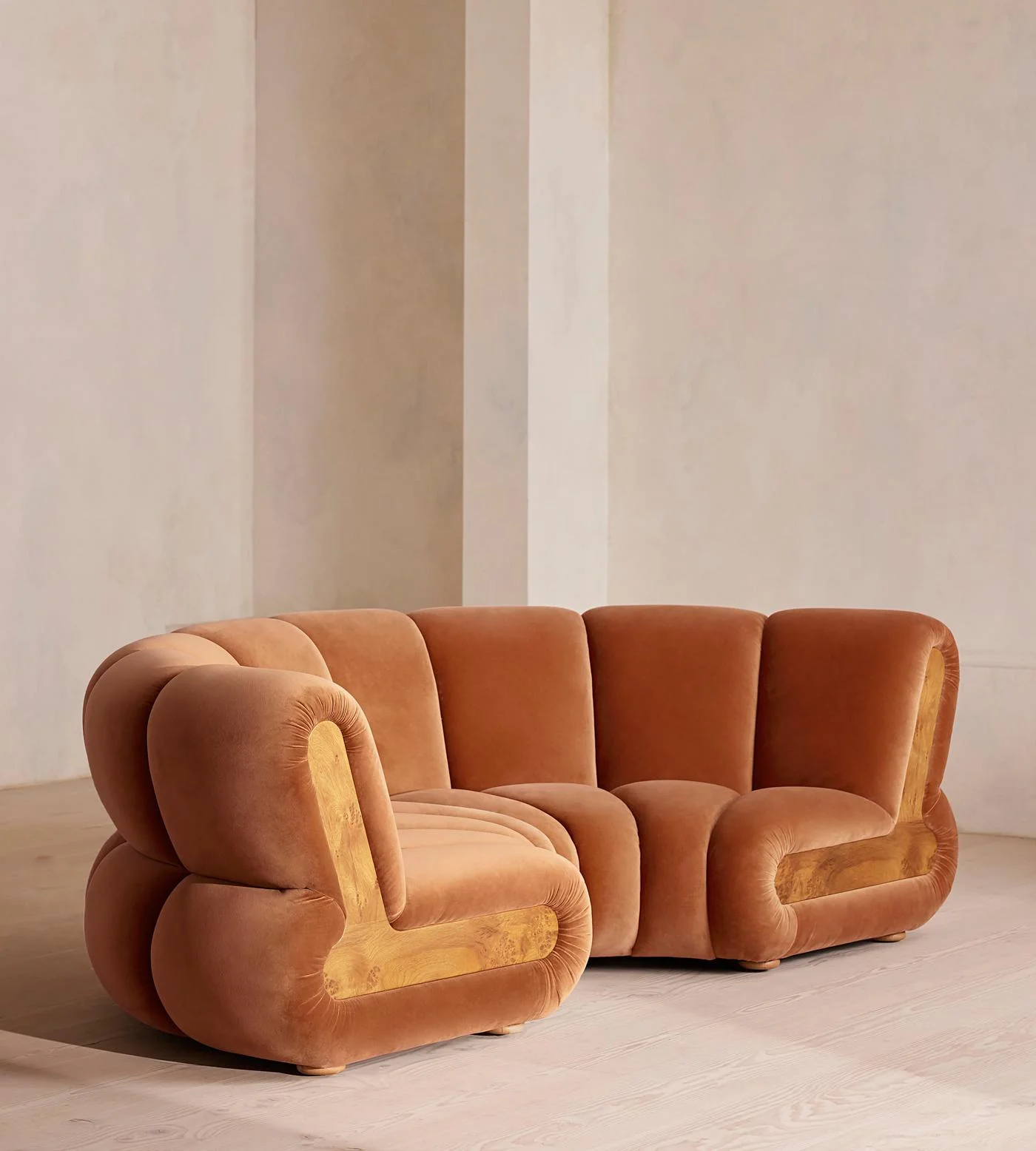 New-Design High-End Velvet Performance Fabric Sofa Indoor Residential Spaces Stylish Durable Large Sofa