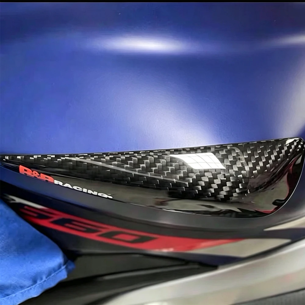 Motorcycle tank carbon fiber protective cover suitable For Aprilia RS660 & Tuono 660 2021 2022 2023 2026 Fuel tank protector