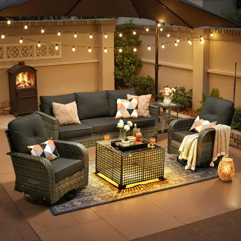 

Всепогодный комплект уличной мебели из искусственного ротанга из 6 предметов: кресла-качалки с высокой спинкой и легкий кофейный столик с черными подушками