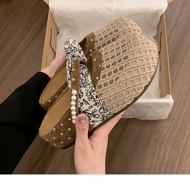 Atmungsaktive Mesh-Halbpantoffeln für Damen, Französische Polka-Dot-Perlen-Slip-On-Slides, Weiche Sohle, Geschlossene Zehenpartie, Geeignet für Breite Füße – Detail 22