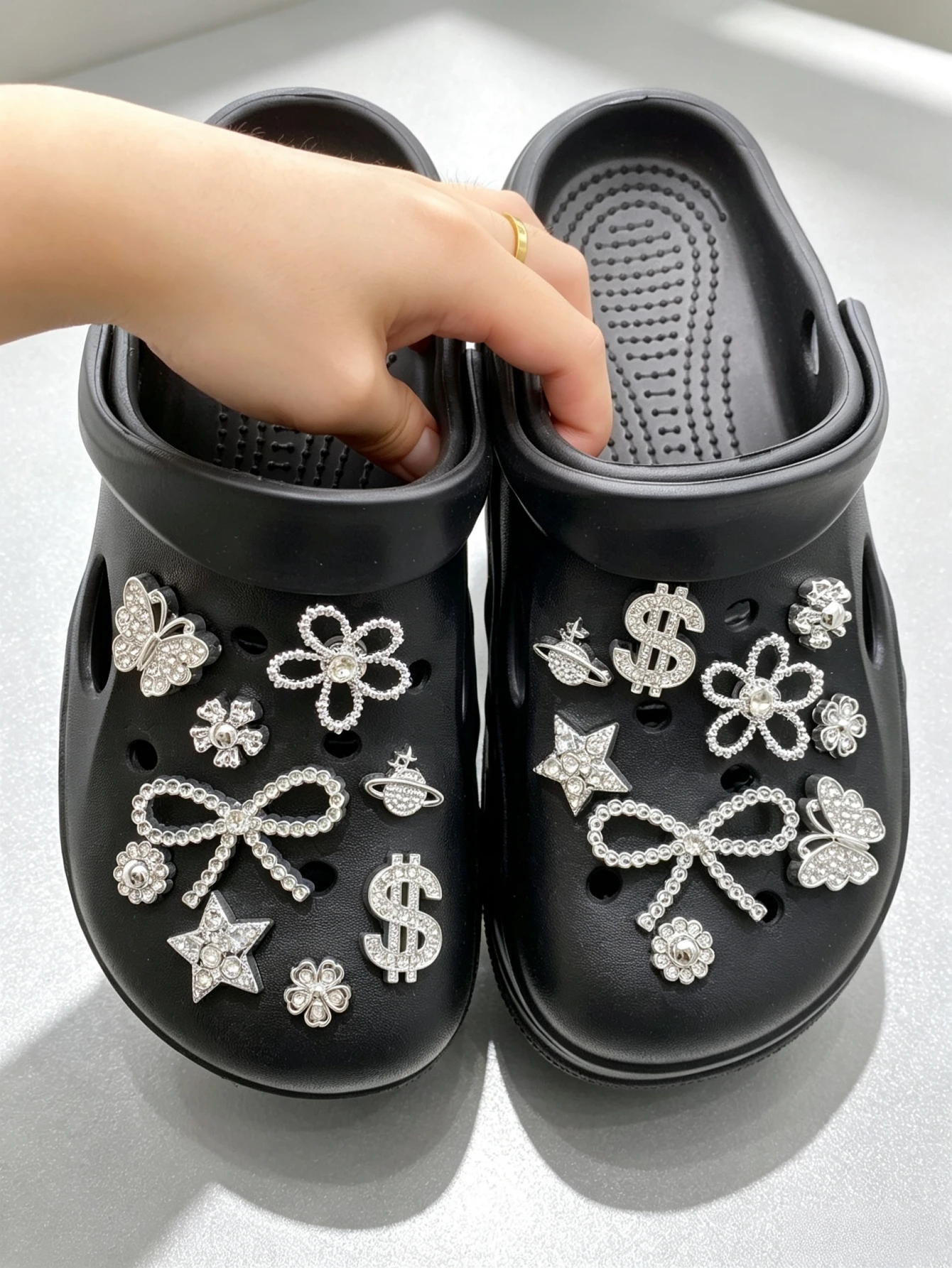 18-piece shoe decoration DIY casual shoe decoration - An interesting and versatile way to personalize your footwear