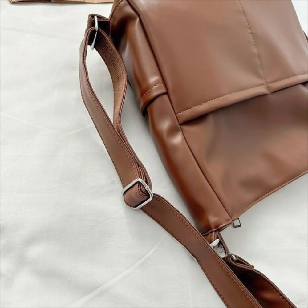 Draagbare grote capaciteit retro woon-werkverkeer rugzak effen kleur handtas reizen schoudertas eenvoudige casual crossbody tas unisex
