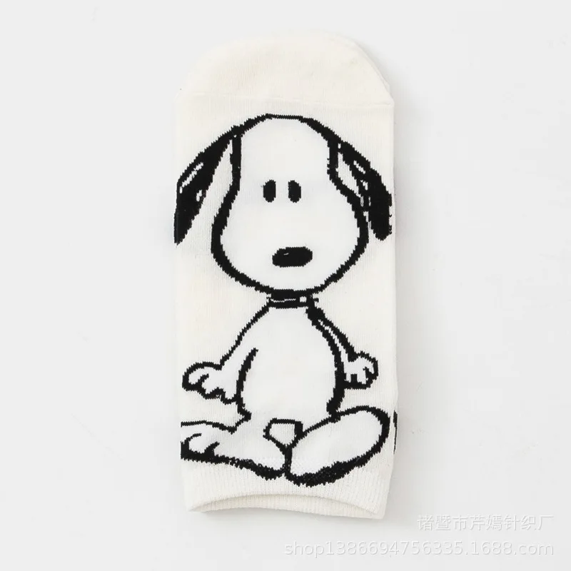 New Snoopy cotton women's boat socks Cute puppy women's socks Charlie personalized straight cartoon invisible socks