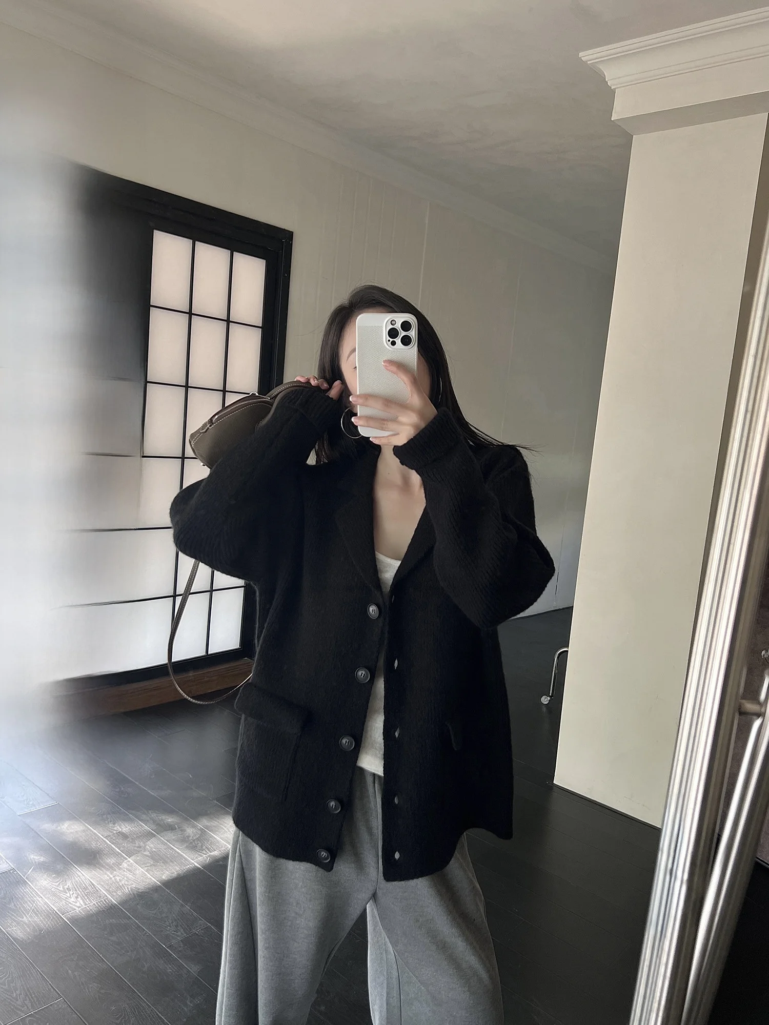 

Женский вязаный свитер-пальто MOMENTHOME с воротником-стойкой, цвет черный/орех, простой повседневный стиль, длинный рукав, стандартная длина