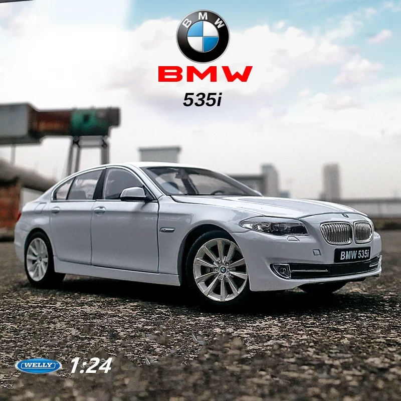 

Welly 1:24 BMW 5 Series 535i Alloy Car Model Diecast Metal Toy Vehicles Model Car High Simulation Collection Boy Toy Gifts