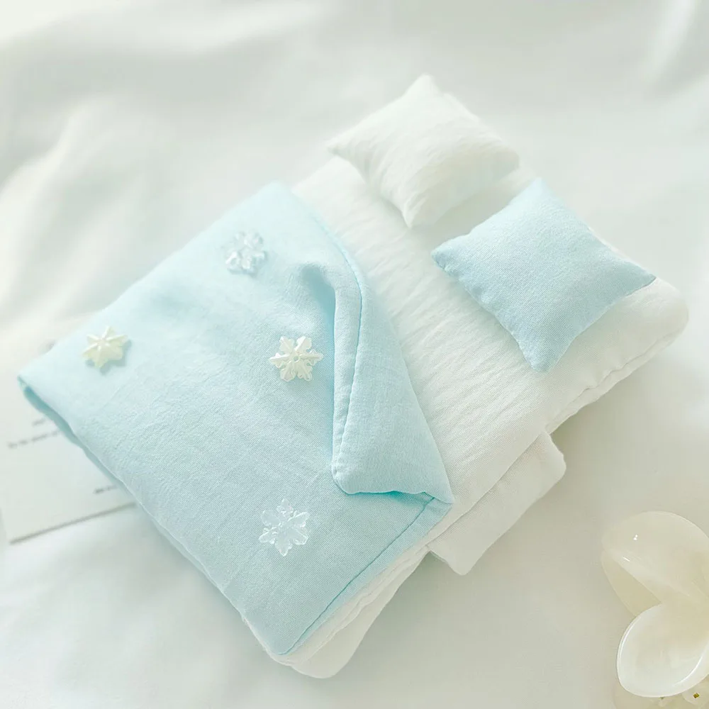 Kawaii Bed Style A5/A6 Book Cover – Cotton Yarn Snowflake Notebook Sleeve with Mini Pillows