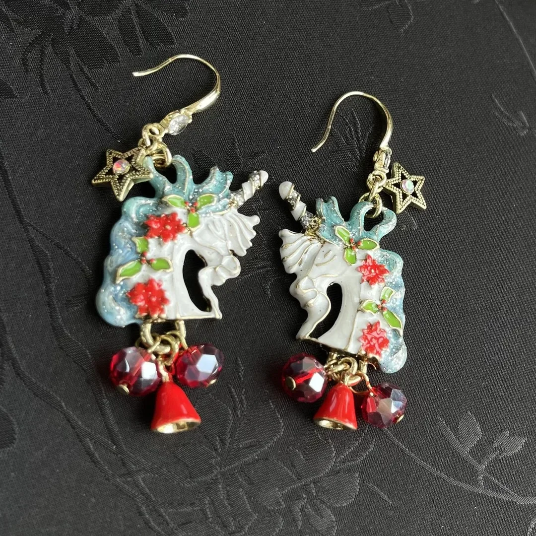 KF  Fashion Trends, Sweet and Romantic, Vintage Fashion, Versatile Commuter Card, Ventilated Enamel Color Unicorn Earrings