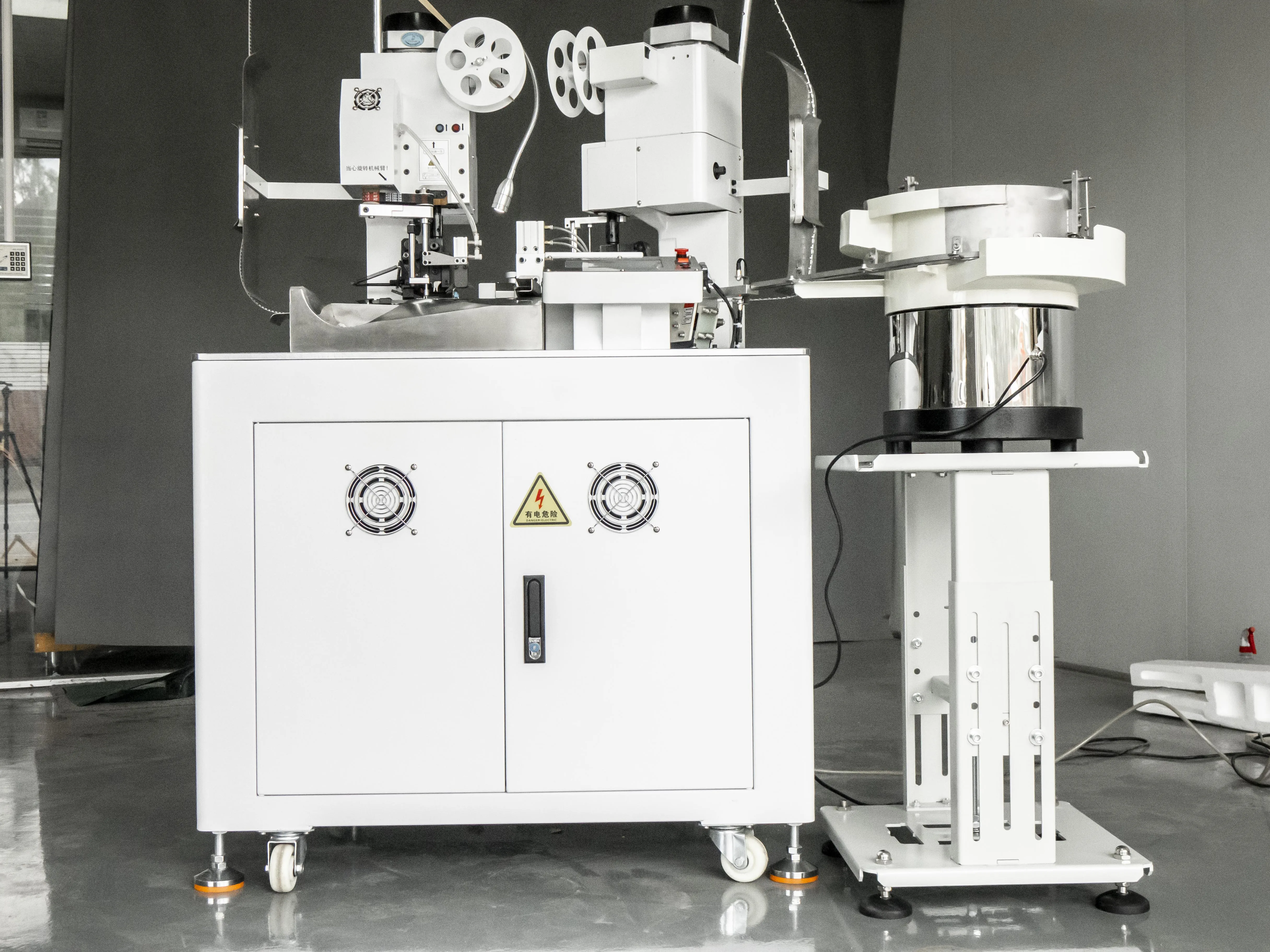 ATV&UTVX-CM206 Automatic Wire Cutting Stripping Crimping and Insert Insulated Sleeve Machine