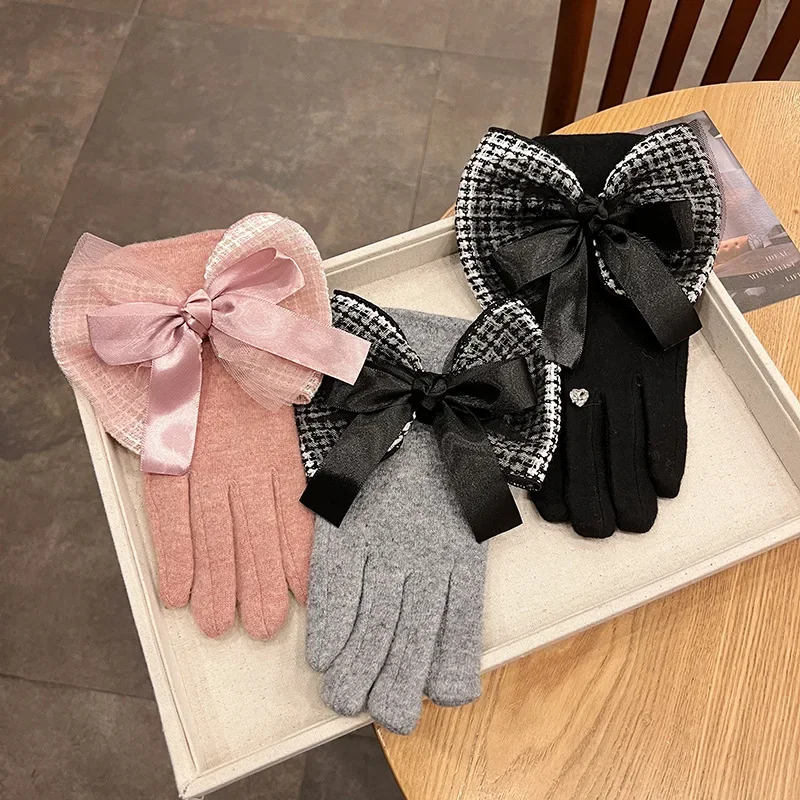 Big Bowknot Gloves for Women Autumn Winter Cashmere Black Grey Pink Gloves Touch Screen Plush Thickened Female Gift