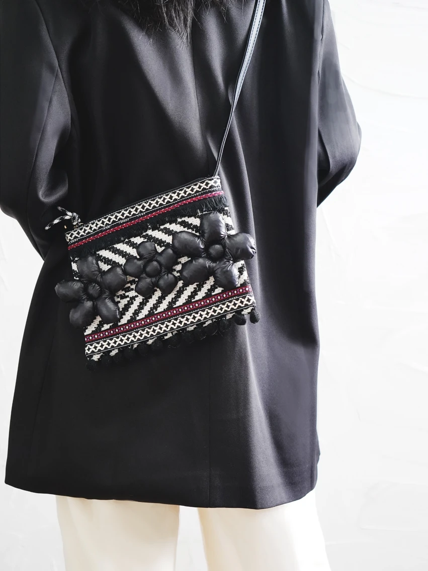 

Casual Floral Crossbody Phone Bag Women's Single Shoulder Travel Leisure Square Bag Vintage Sweet Cool Mr.Bag