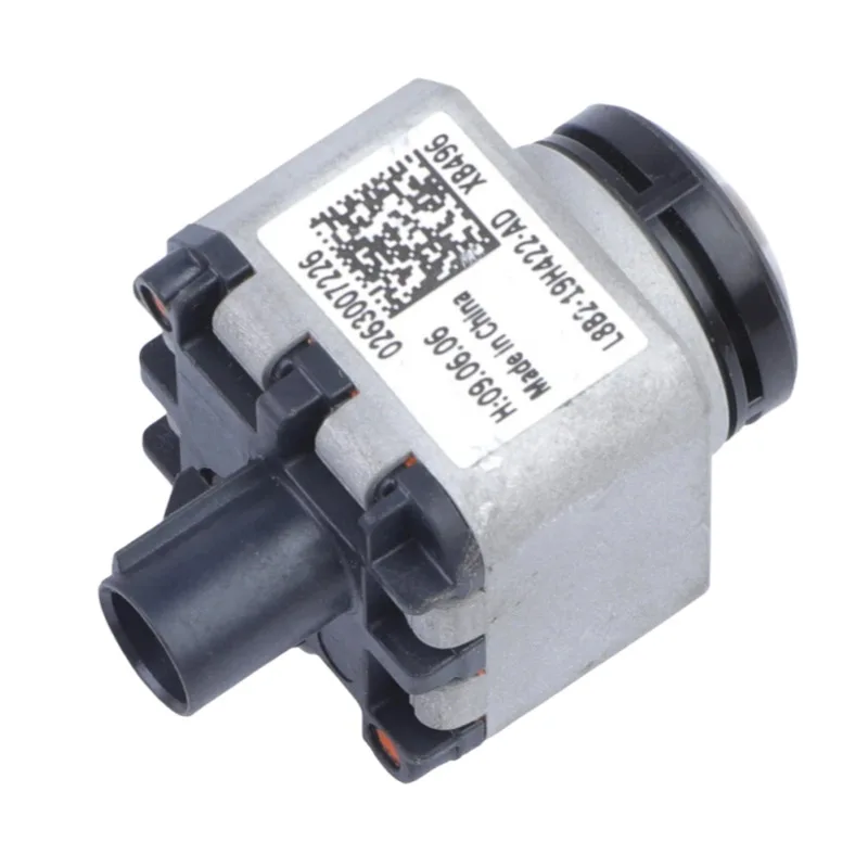 

LR129291 L8B2-19H422-AD for 2020-2023 Range Ro ver Rear View Reverse Cam era