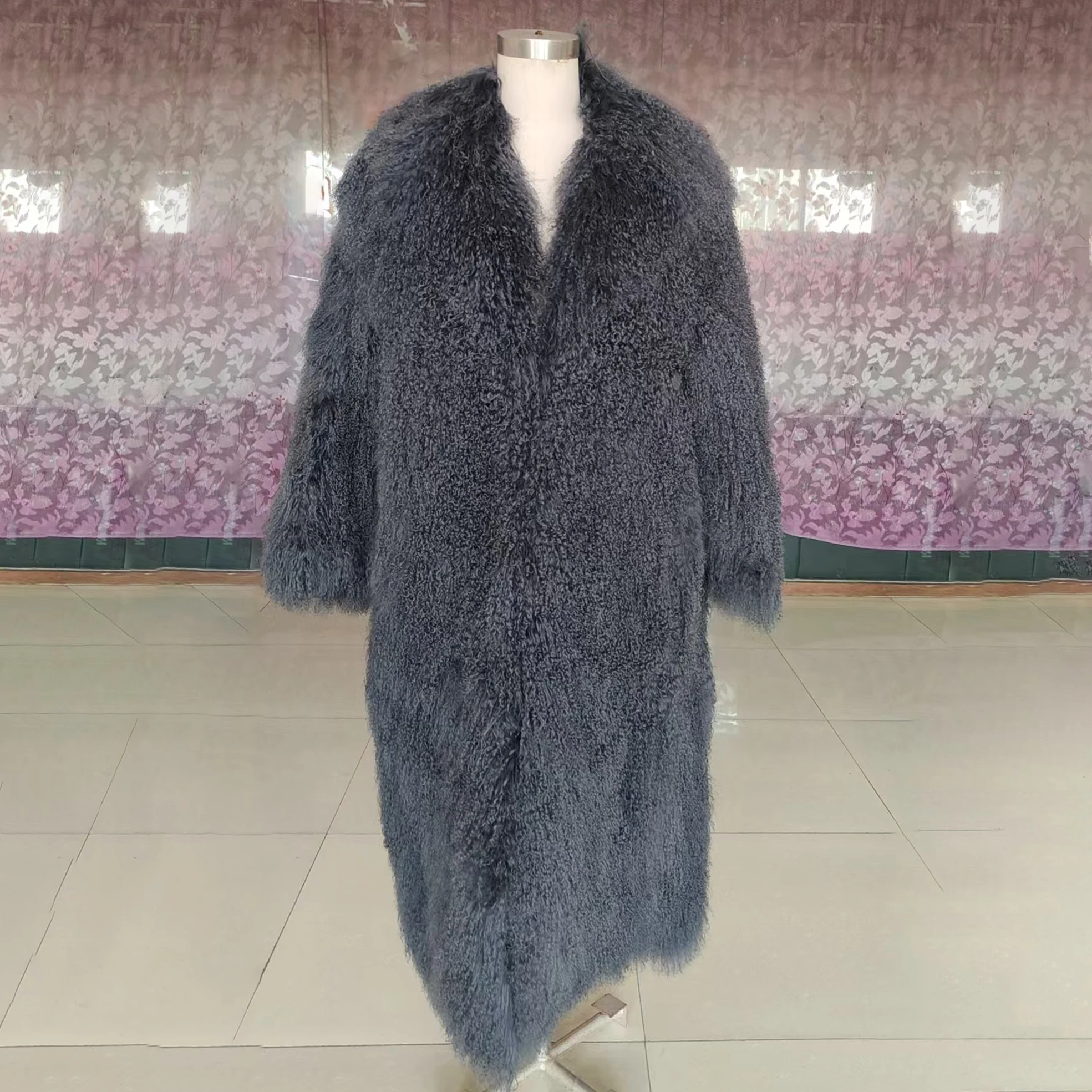 135-140 cm Bodenlangen Echte Mongolei Schafe Pelzmantel Frauen Winter Flauschigen Warme Pelzmantel für Party Damen mantel