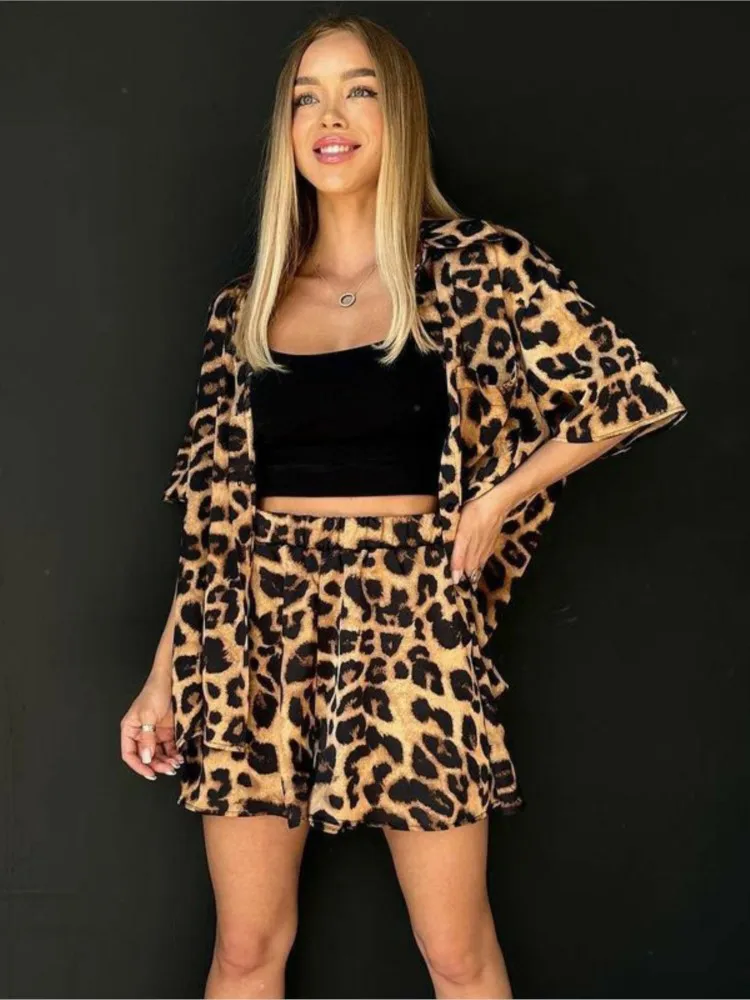 Women\'s Summer Leopard Print Two-piece Set Women\'s Fashion Casual Commuting Suit Top Shirt Short Sleeve Shorts Two-piece Set