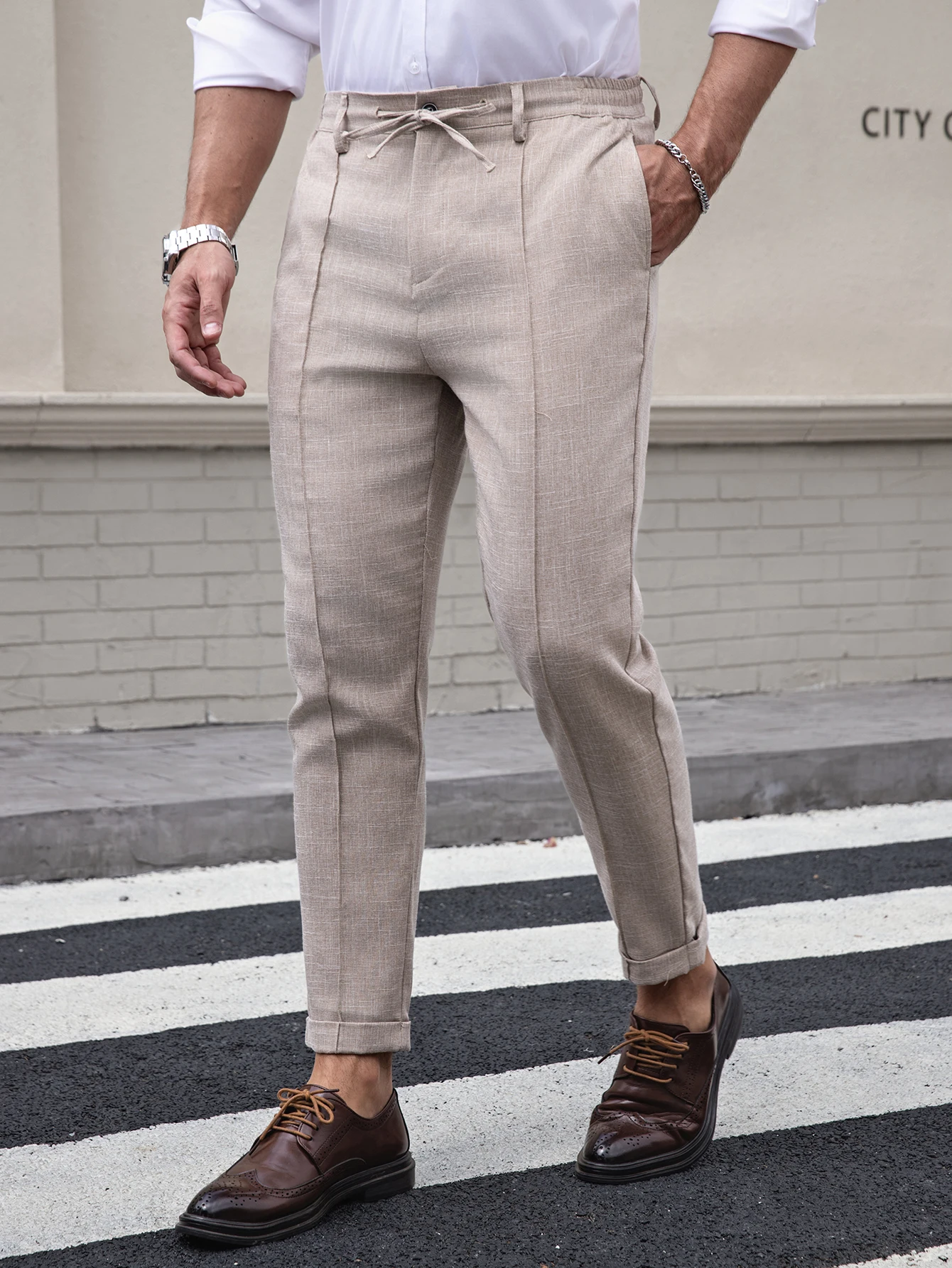 Men Beige Linen‑Look Drawstring Waist Dress Pants, Center Seam Pleat Cuffed Cropped Ankle‑Length Business Casual TaperedTrousers