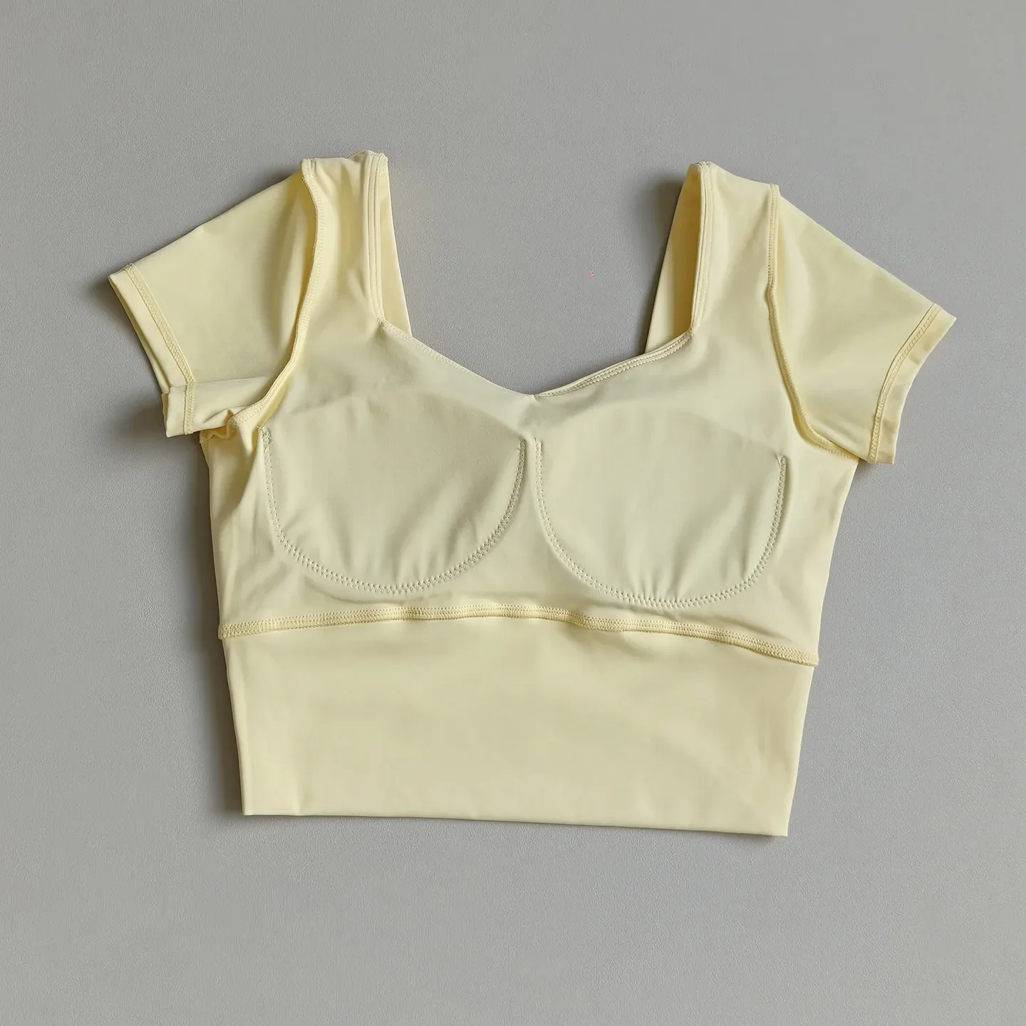 Women's Short-Sleeved Yoga Top with Chest Pads Mesh Back Breathable Sports Fitness Pilates Training Running Top