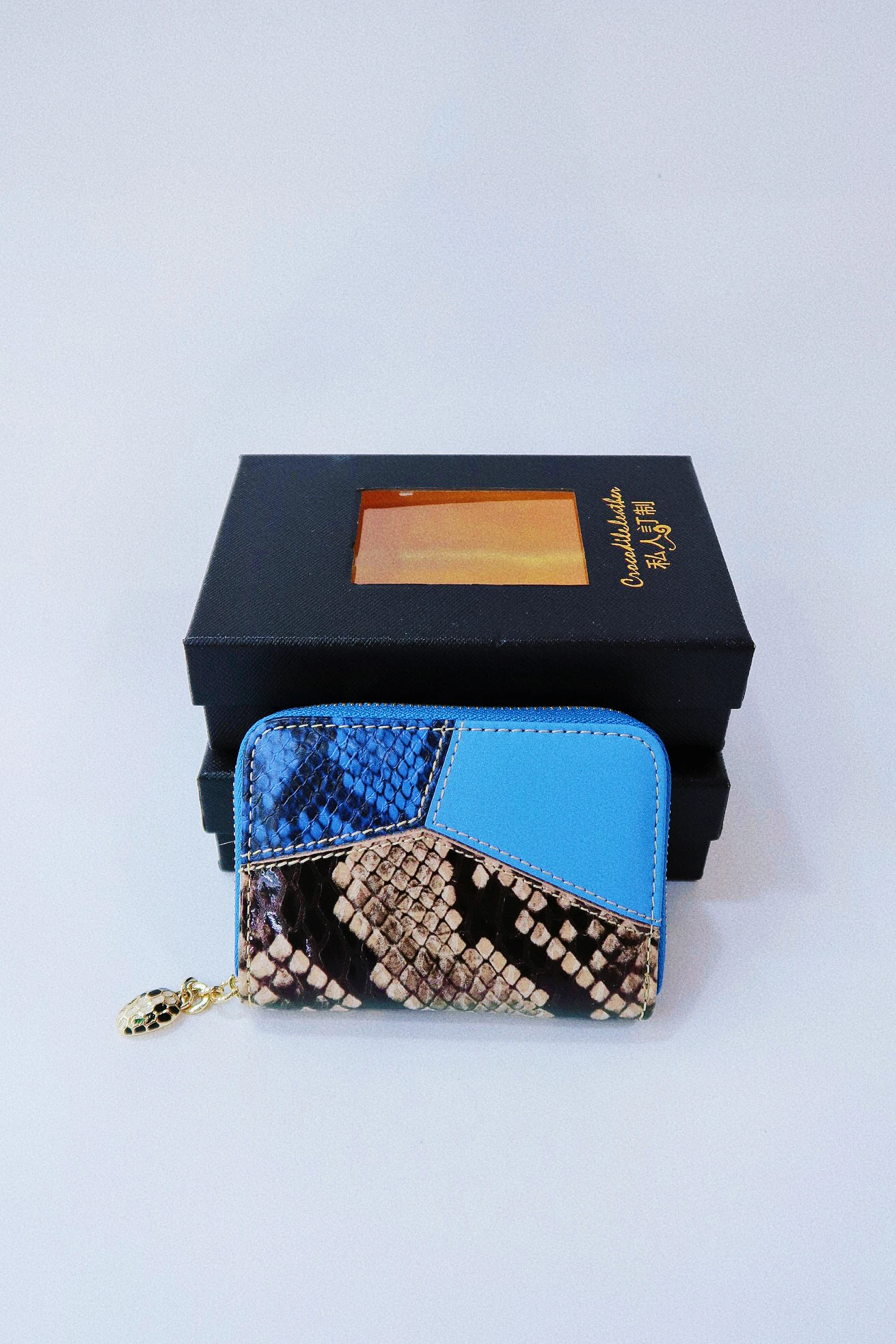 

2024NewStyleSnakeskinCowhideLeatherSnakeheadDesignUsefulCardBag