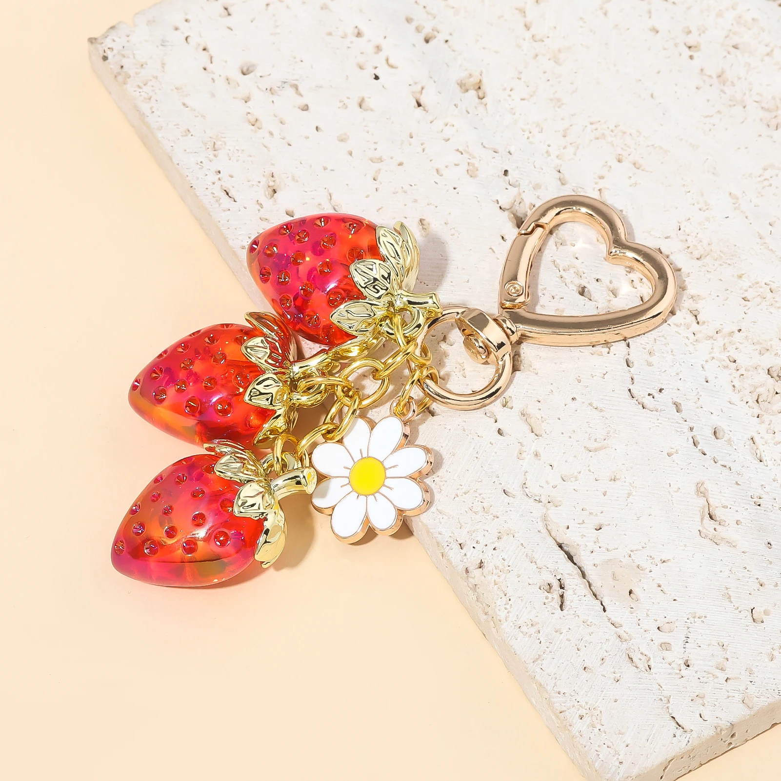 Cute Strawberry Bag Pendant Keychain Kawaii Heart Flower Daisy Key Chain for Women Girs Bag Purse Pendant Accessories Gift