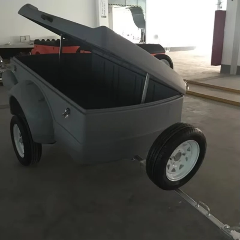 Przyczepa kempingowa z nosidełkiem na rowery