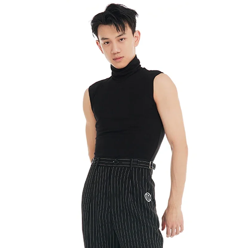 ผู้ชายห้องบอลรูมเต้นรําเสื้อสีดําคอละตินเสื้อกั๊กผู้ใหญ่ Samba Latin Top โมเดิร์นเต้นรําสวมใส่ SL12818