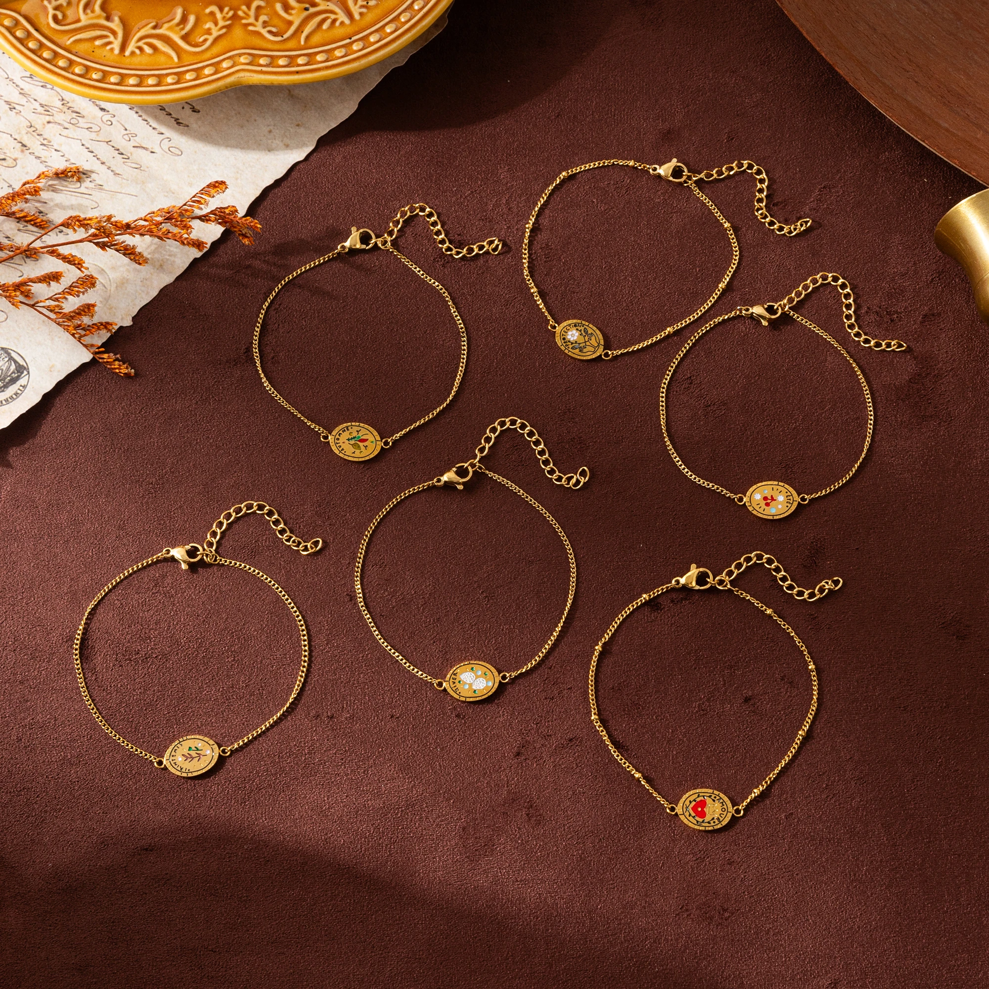 Flower Series Retro Exquisite Bracelet High end Versatile Gold Plated Color Preserved Women's Gift