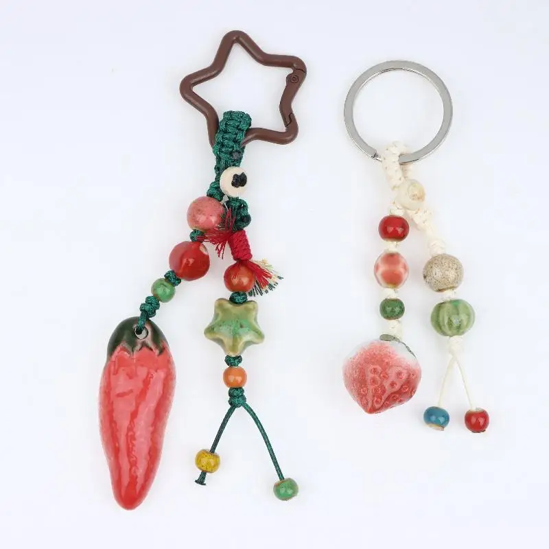Handgefertigter Keramik-Erdbeer-Pfeffer-Schlüsselanhänger, Boho Perlen-Gewebter Schlüsselring, Niedlicher Taschenanhänger für Frauen und Mädchen, Geschenk, Tägliche Dekoration – Detail 18