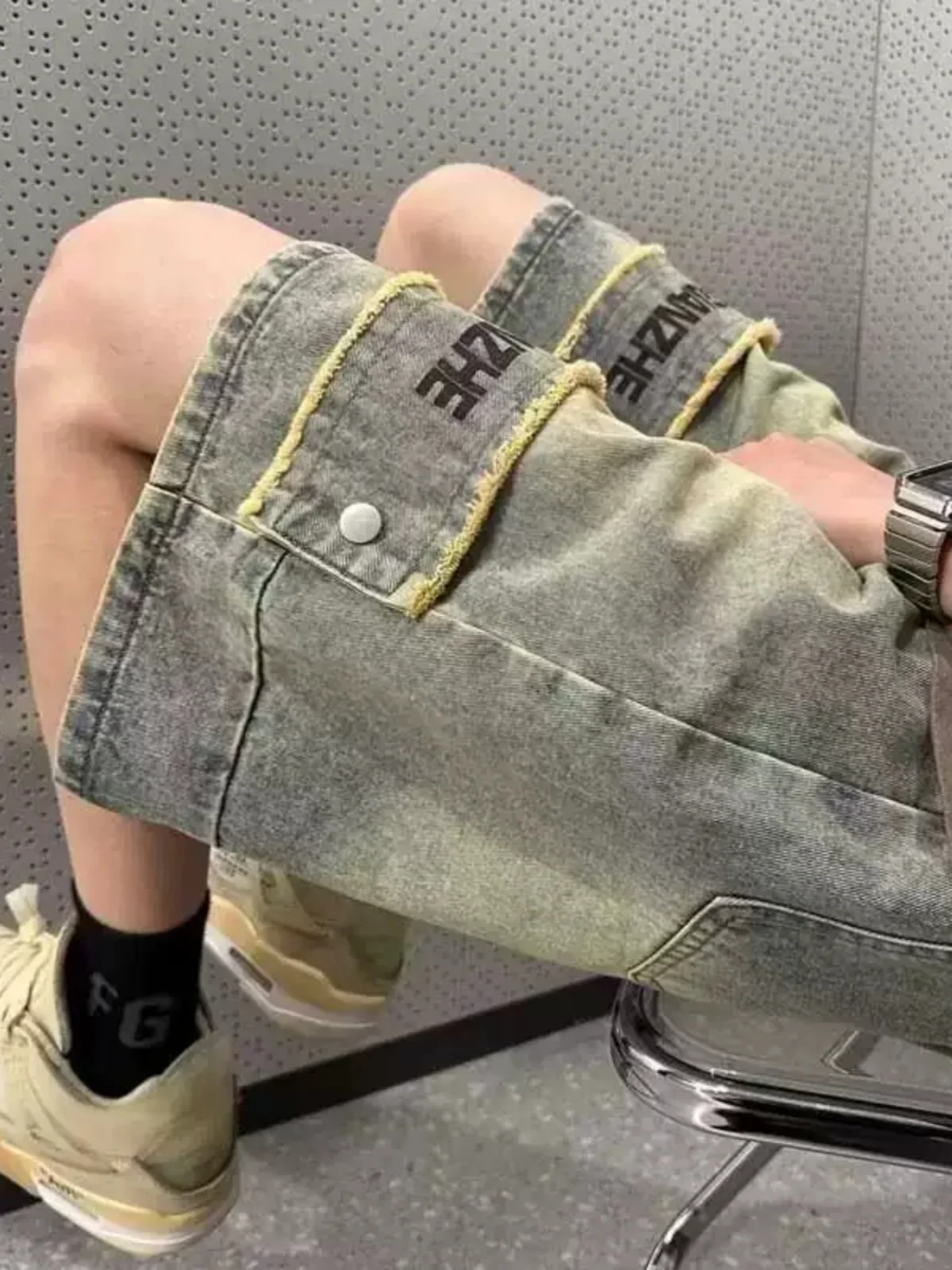 

Slim Fit Vintage Washed Lightweight Summer Denim Shorts Men's Casual Loose Straight Leg Five-Quarter Length Jeans Shorts