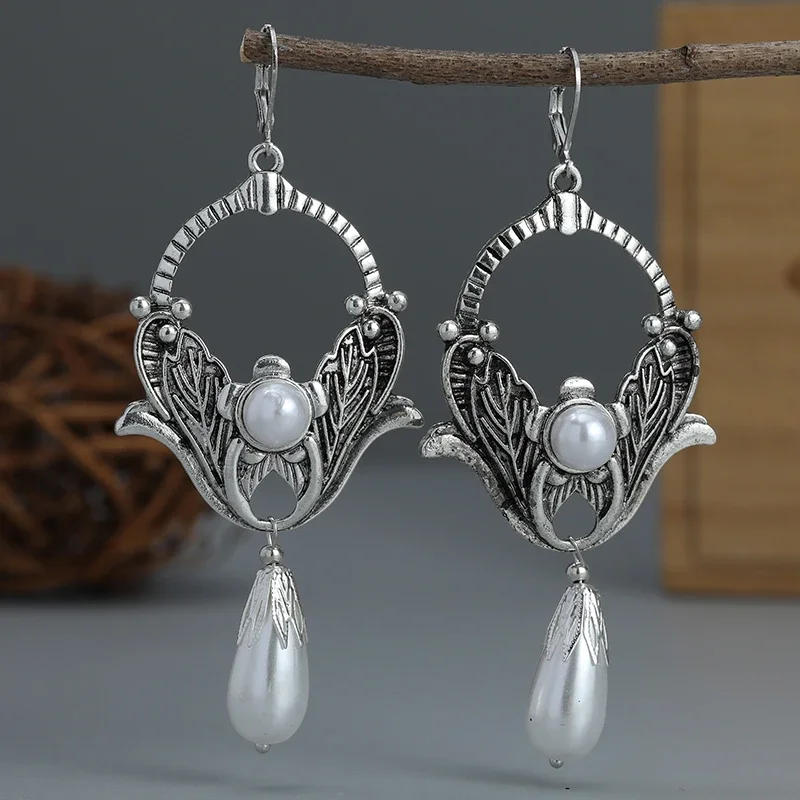 Vintage Teardrop Inlaid Imitation Pearls Earring Personality Silver Color Metal Carving Flower Dangle Earrings Women Accessories