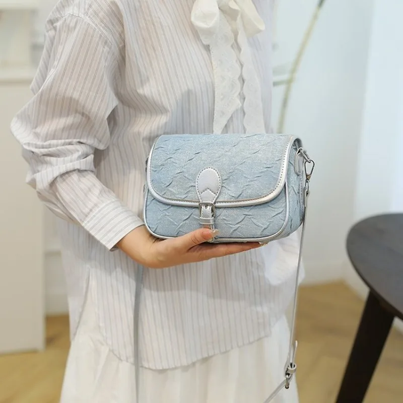 

Luxury Fashionable Designer Diaper Bag A Large Capacity Trendy Leather Tote Bag For The Elegant Chic Commuter