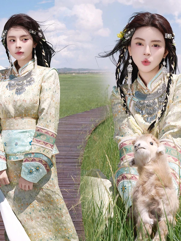 

Mongolian Girl's Thin Ethnic Costume Spring Autumn Style Studio Photography Travel Snapshots Minority Group Countryside Theme