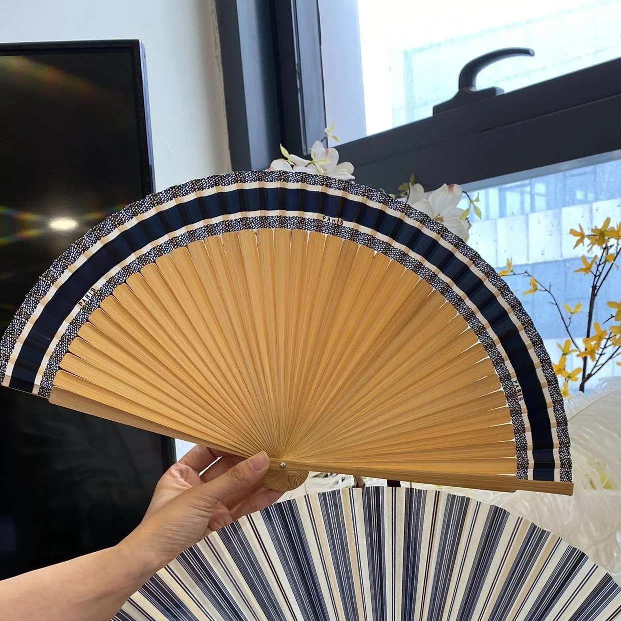 Chinese Style Folding Fan Luxury VIP Limited Collection Bamboo Antique Paper Fan Home Decoration Ornaments Creative Gifts