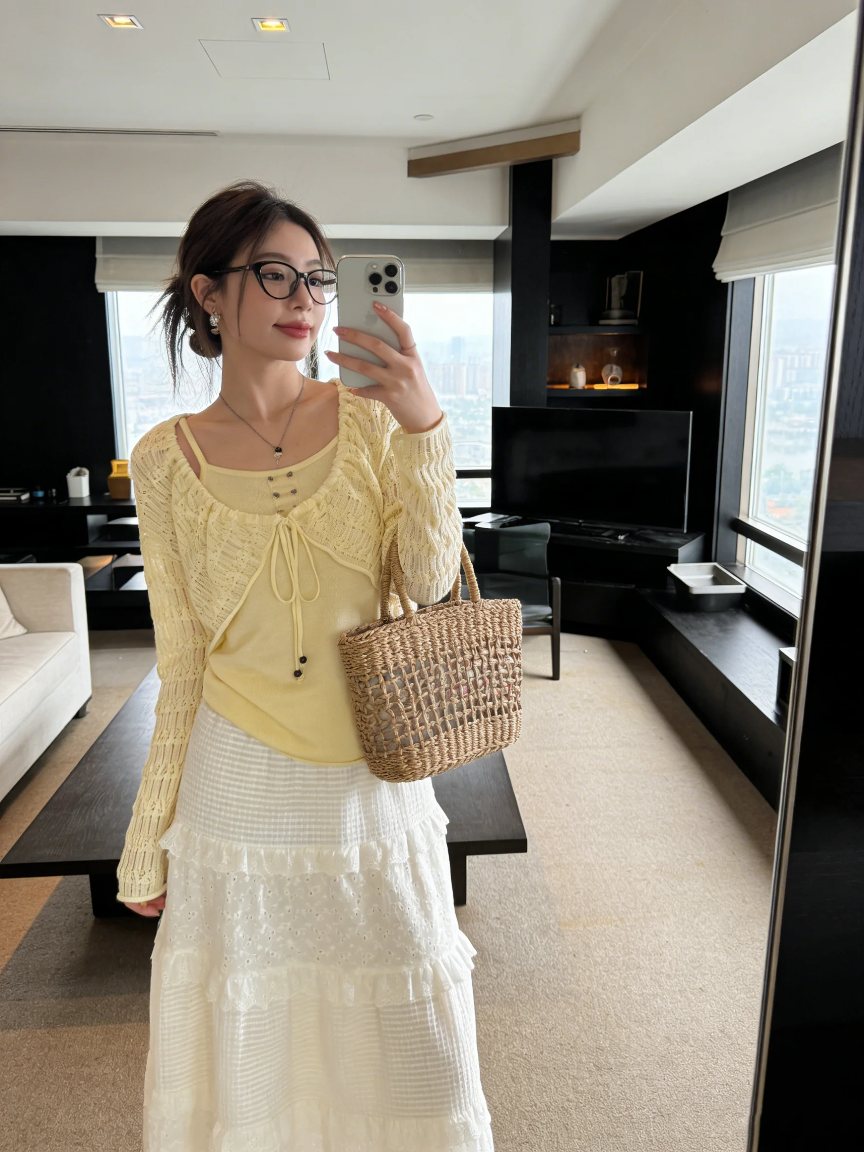 

Skin-friendly Korean Style Gentle Hollow Knitted Cardigan Two-piece Set Women's Spring Summer Sun Protection Slimming Belted ...