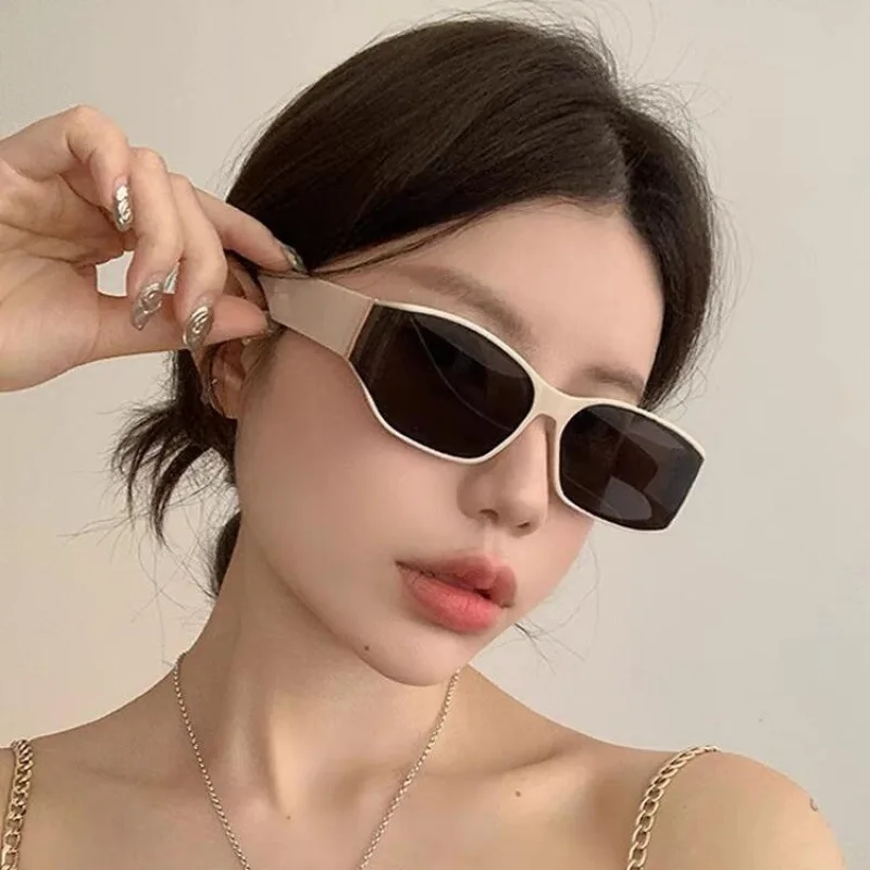 New Men's and Women's Couple's Sunglasses Anti-ultraviolet Retro High-grade Curved Surface Screen Design Cat's Eye Sunglasses