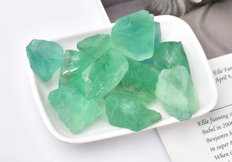 100g Natural Green Fluorite Minerals Specimen Raw Mineral Irregular Shape Aromatherapy Stone Home Fish Tank Decor Landscape Rock