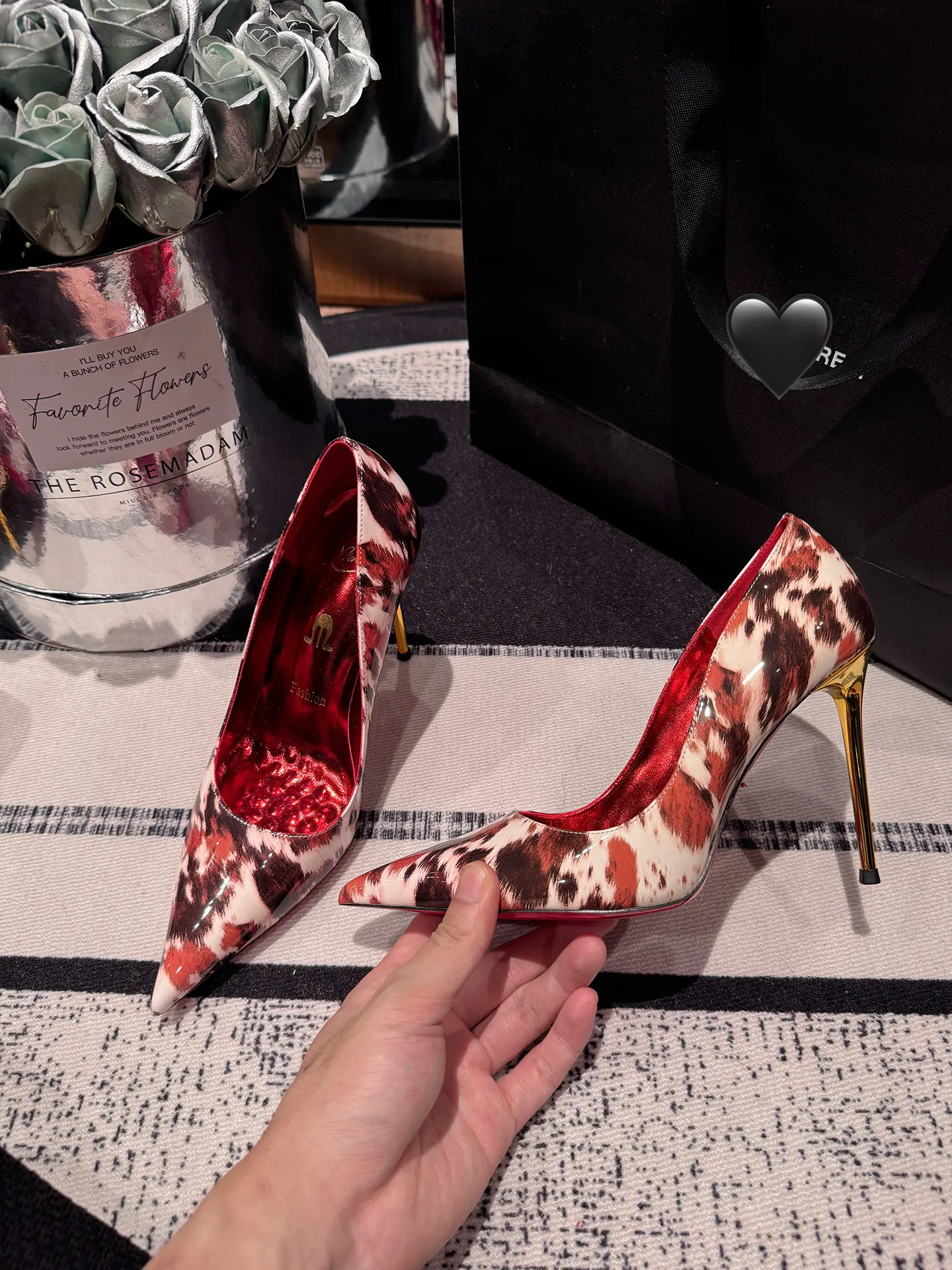 New versatile color blocked light mouth high-end high-heeled shoes, fashionable and versatile commuting and banquet shoes