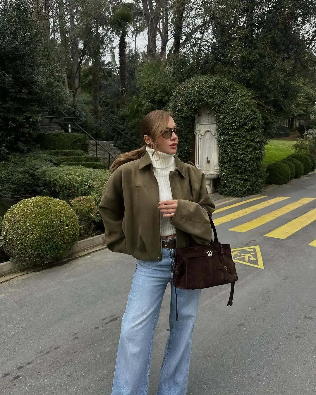 2025 Spring New Loose Short Coat for Women  French Retro Zip Lapel Suede  Elastic Waist Jacket Outerwear