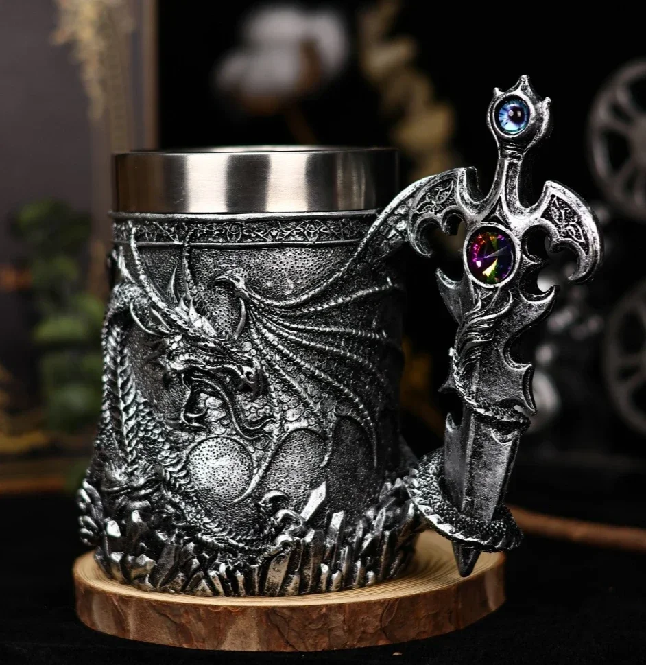 600ML 3D Relief Dragon Warrior Beer Mug Nordic Mythical Evil Dragon Coffee Wine Cup Men’s Christmas Gift Home & Bar Decoration