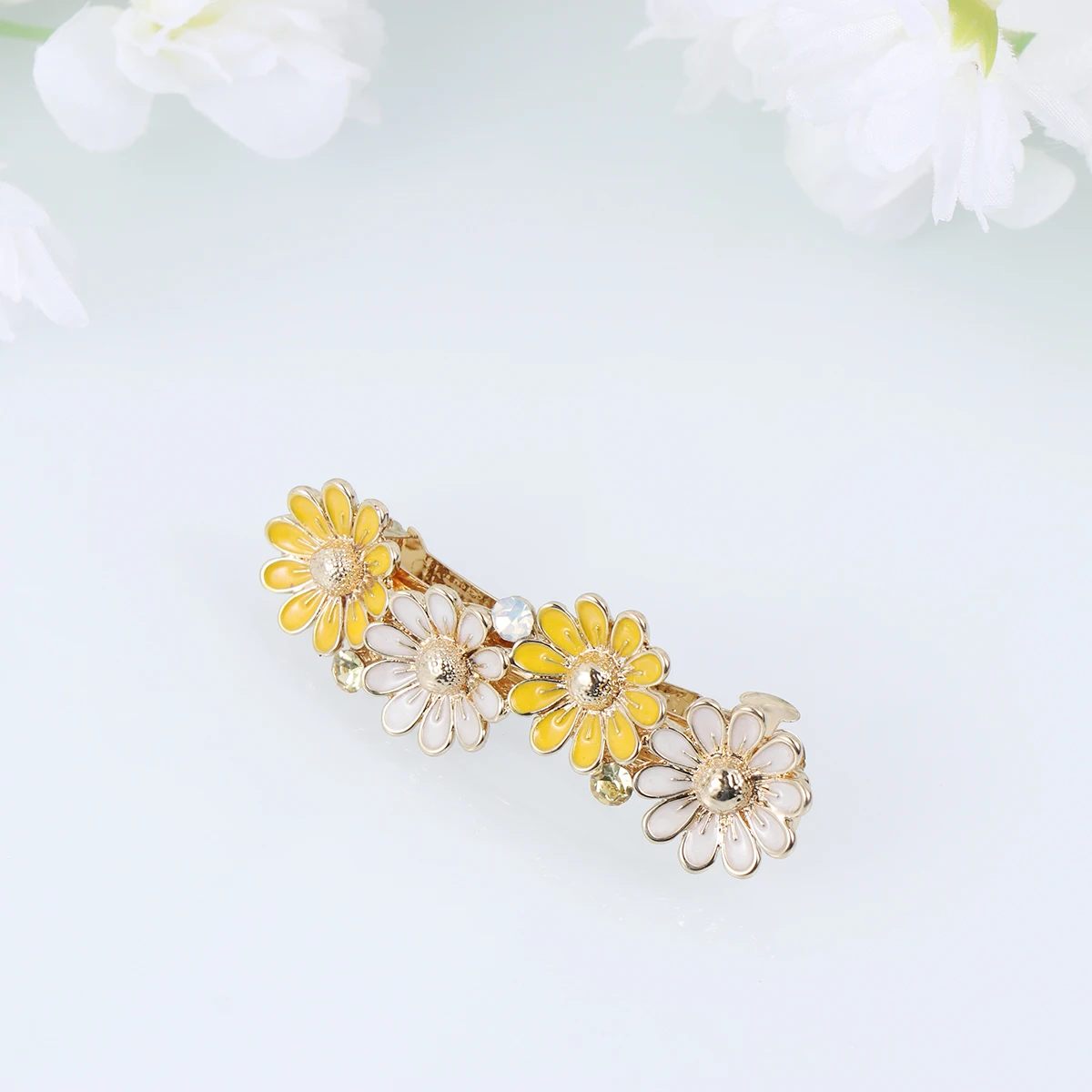 

Flower Spring Clips Hair Accessories Women Daisy Pins Travel Daily Life Elegant Hairstyling Aid Metal Hairpins Non Decorative