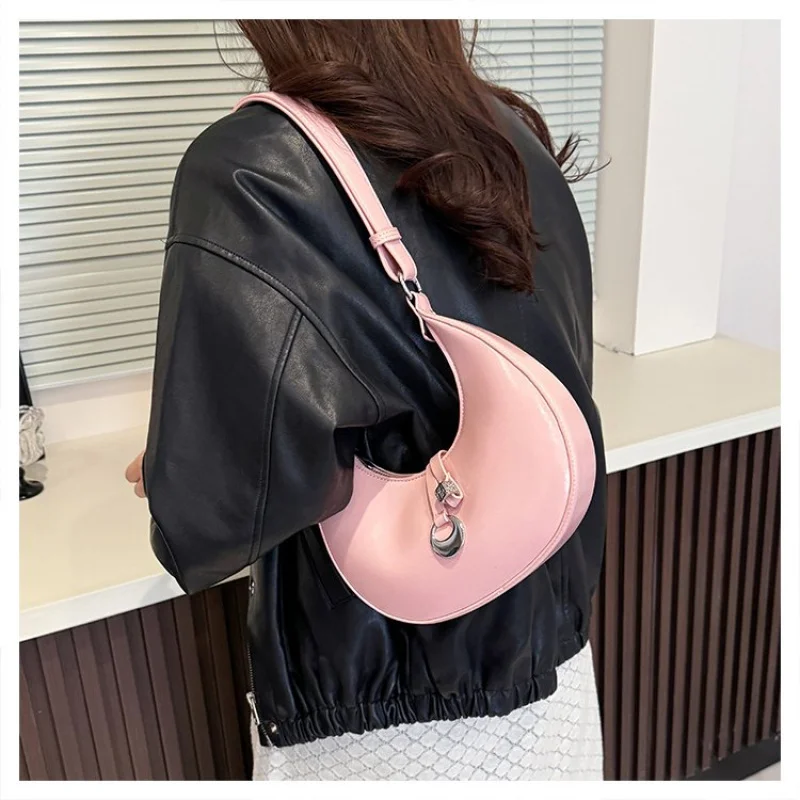 

Fashionable Ladies Hand Bags Made Of Premium Leather Featuring Trendy Famous Elegant Lightweight Daily Look​